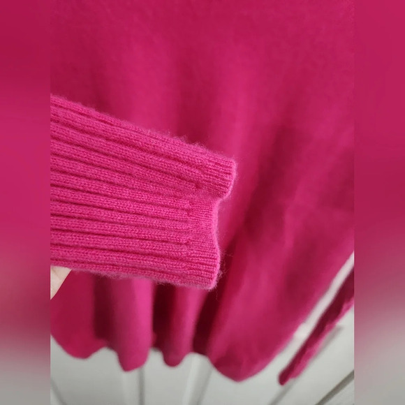 Vinyard vines wool Cashmere vneck sweater link barbiecore soft oversized Small - Picture 5 of 7